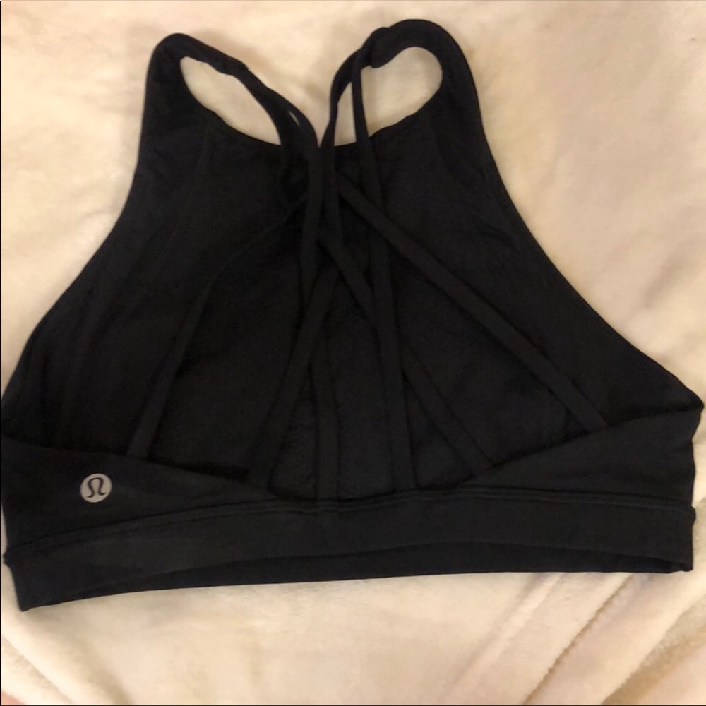 Lululemon sports bra